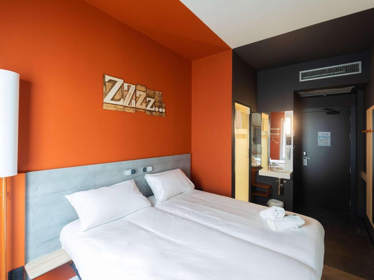 Ibis Budget Madrid Aeropuerto Экстерьер фото