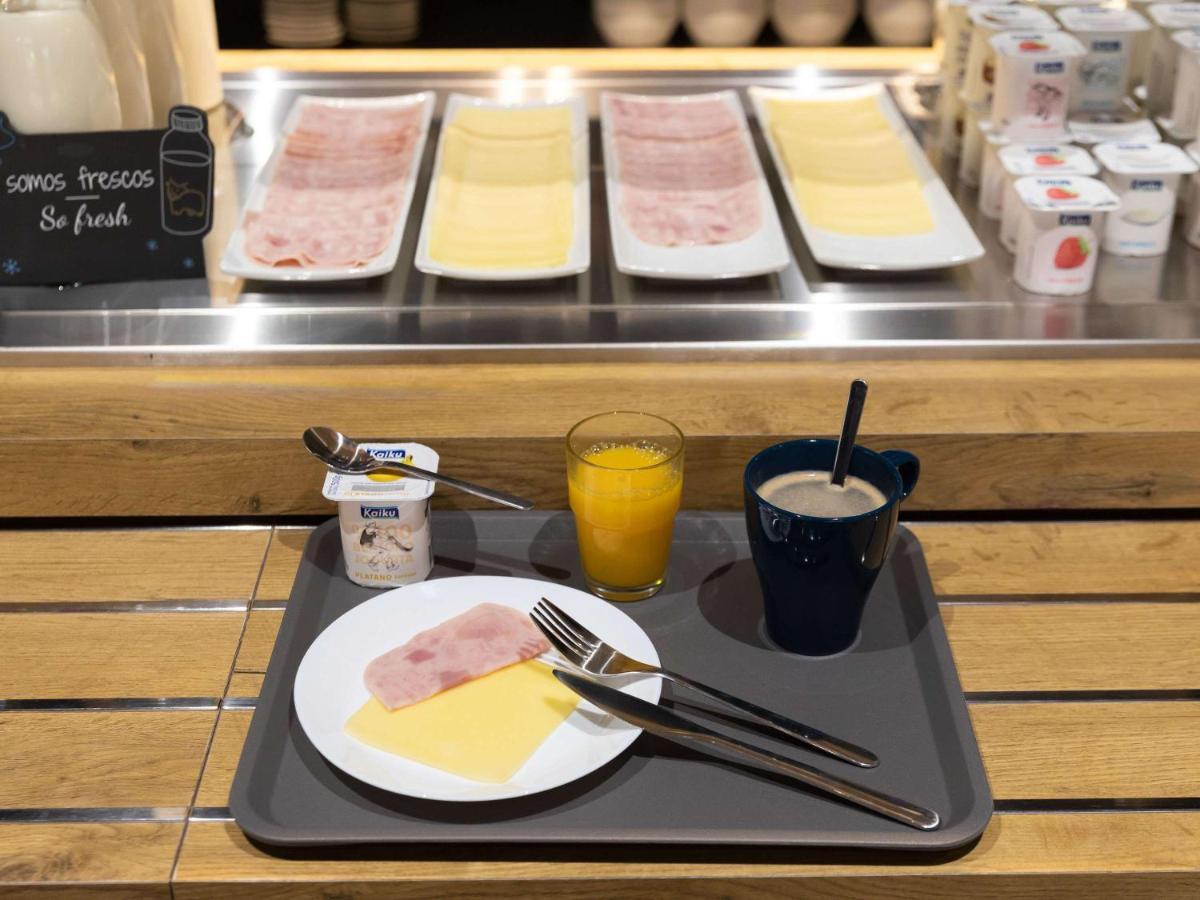 Ibis Budget Madrid Aeropuerto Экстерьер фото