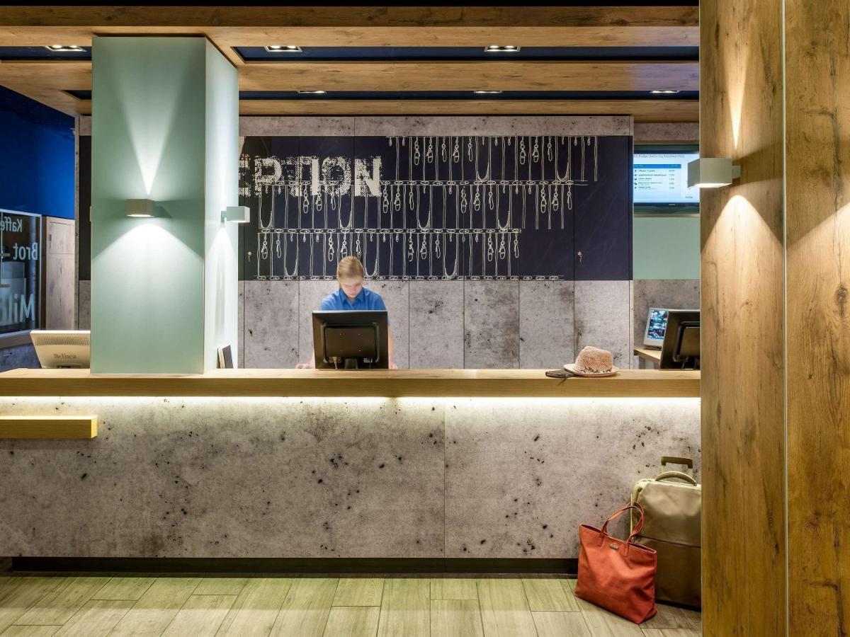 Ibis Budget Madrid Aeropuerto Экстерьер фото
