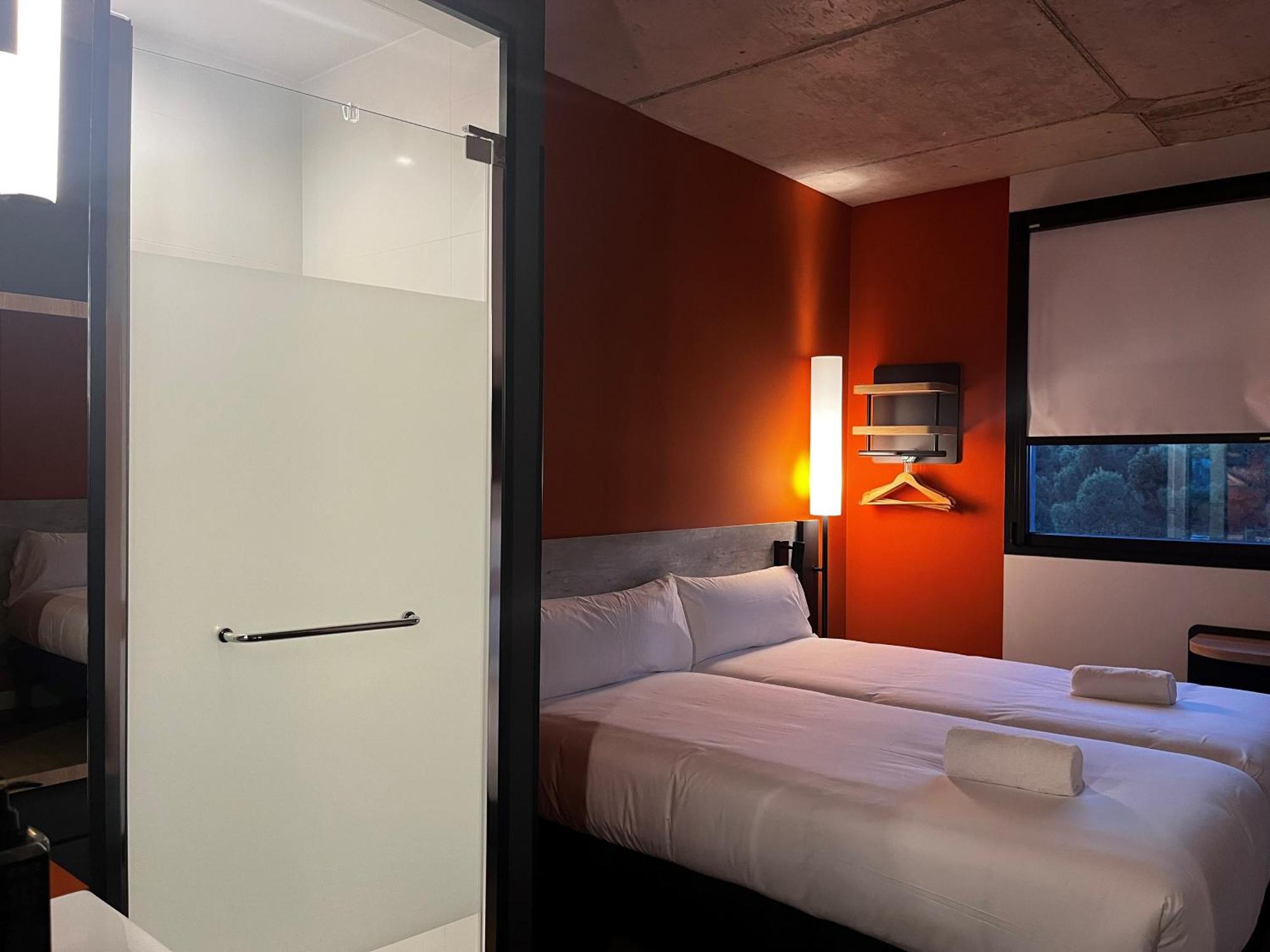 Ibis Budget Madrid Aeropuerto Экстерьер фото