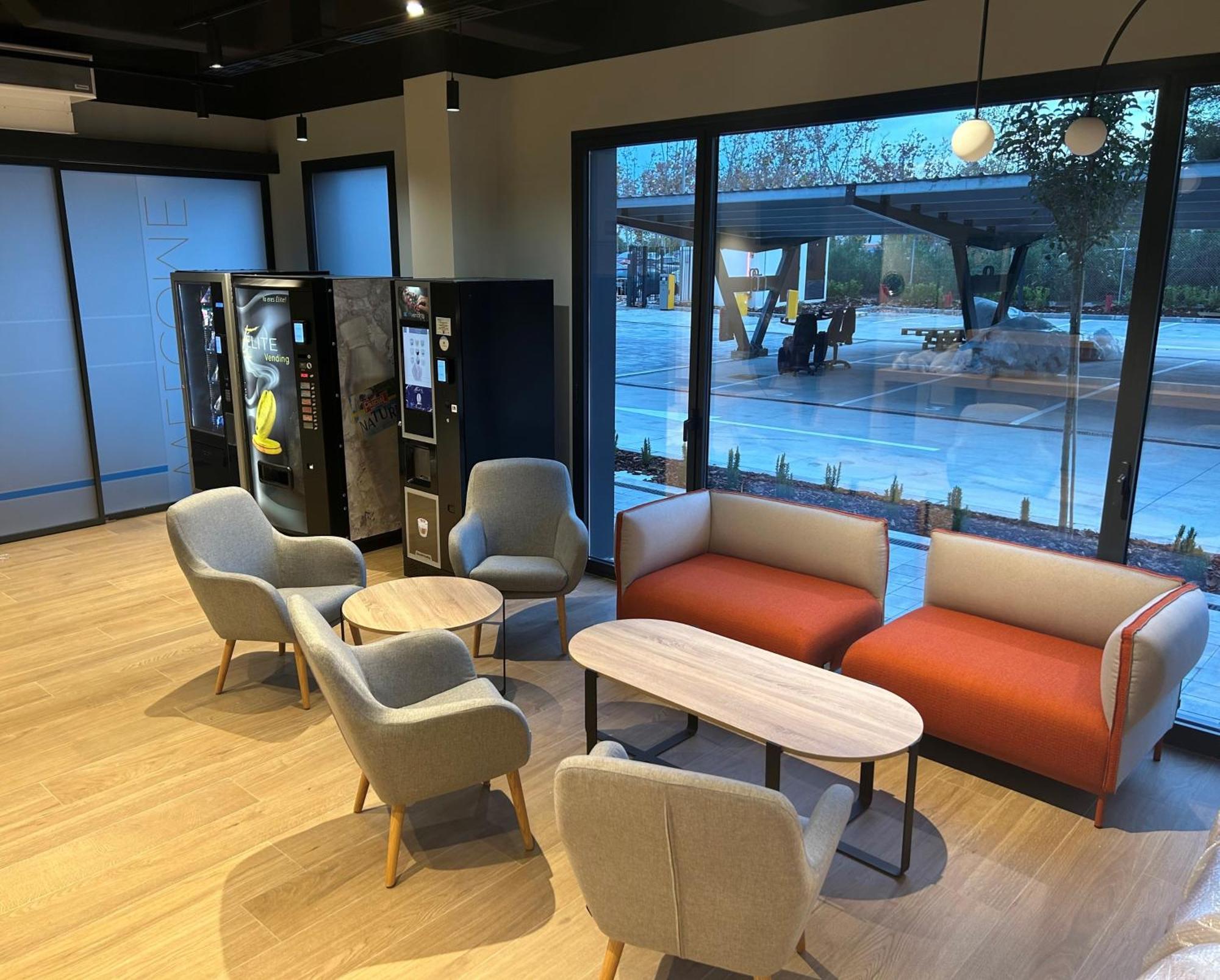 Ibis Budget Madrid Aeropuerto Экстерьер фото