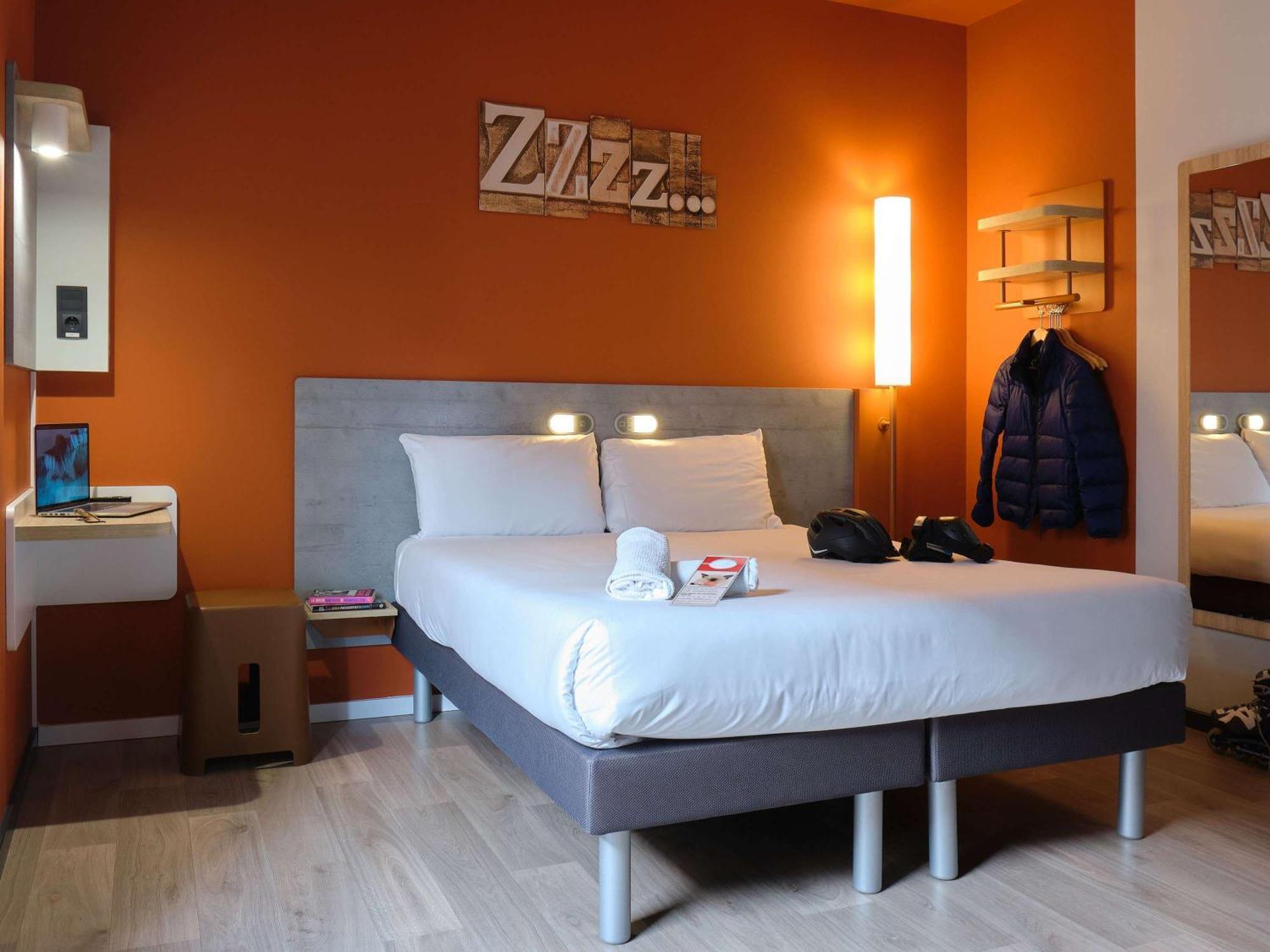 Ibis Budget Madrid Aeropuerto Экстерьер фото